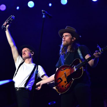 the-lumineers-2025-uk-tour:-us-americana-group-announce-uk-shows-ahead-of-new-album-–-dates-and-tickets