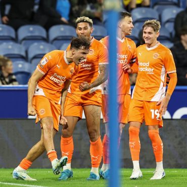 blackpool-player-ratings-v-huddersfield-town:-four-score-9/10-in-strong-display-against-terriers